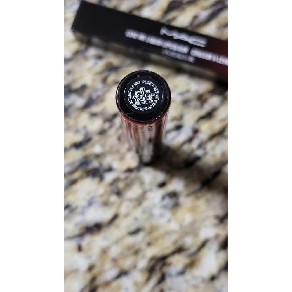 MAC Cosmetics item authentic